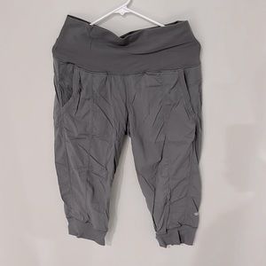 LuluLemon capri joggers size 10 high waisted